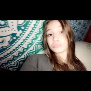 Meet your Posher, Marissa